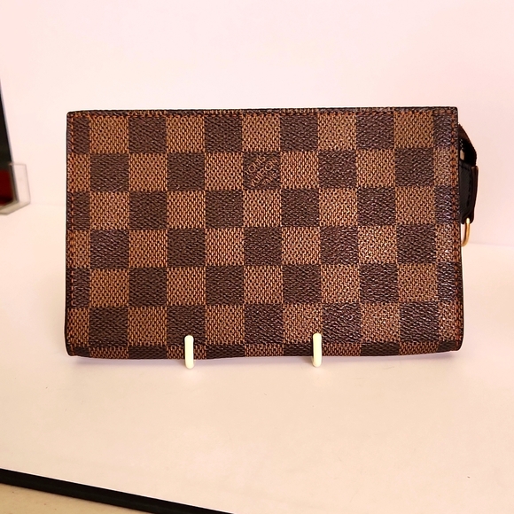 Louis Vuitton Damier Ebene Marais Bucket Pouch - Picture 1 of 15